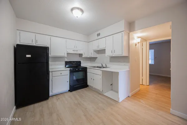 $895 | 1703 West Mountain View Road, Unit 4, Phoenix, AZ 85021