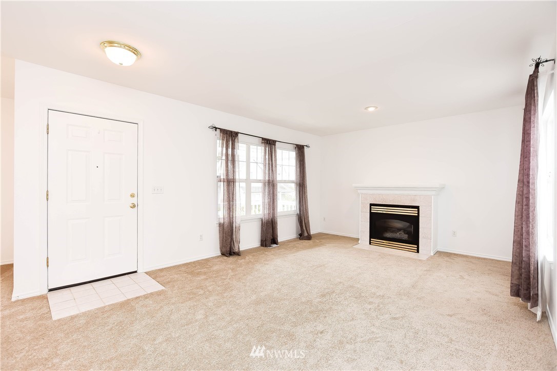 519 Queen Place Northeast Renton, WA 98056 - Photo 8 of 19