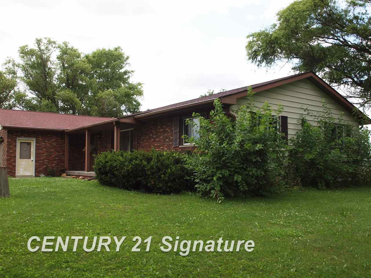 4190 Ferden Road New Lothrop, MI 48460 - Photo 4 of 32