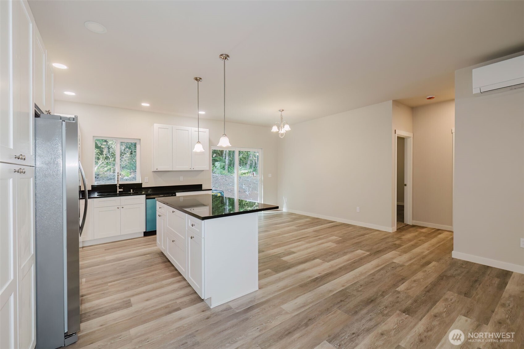 61 East Olyview Road Grapeview, WA 98546 - Photo 8 of 40