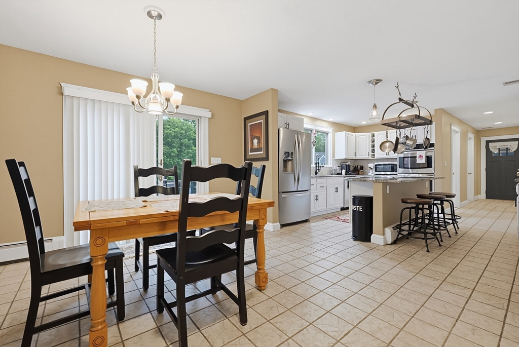 24 Rhodes Street Plainville, MA 02762 - Photo 9 of 42