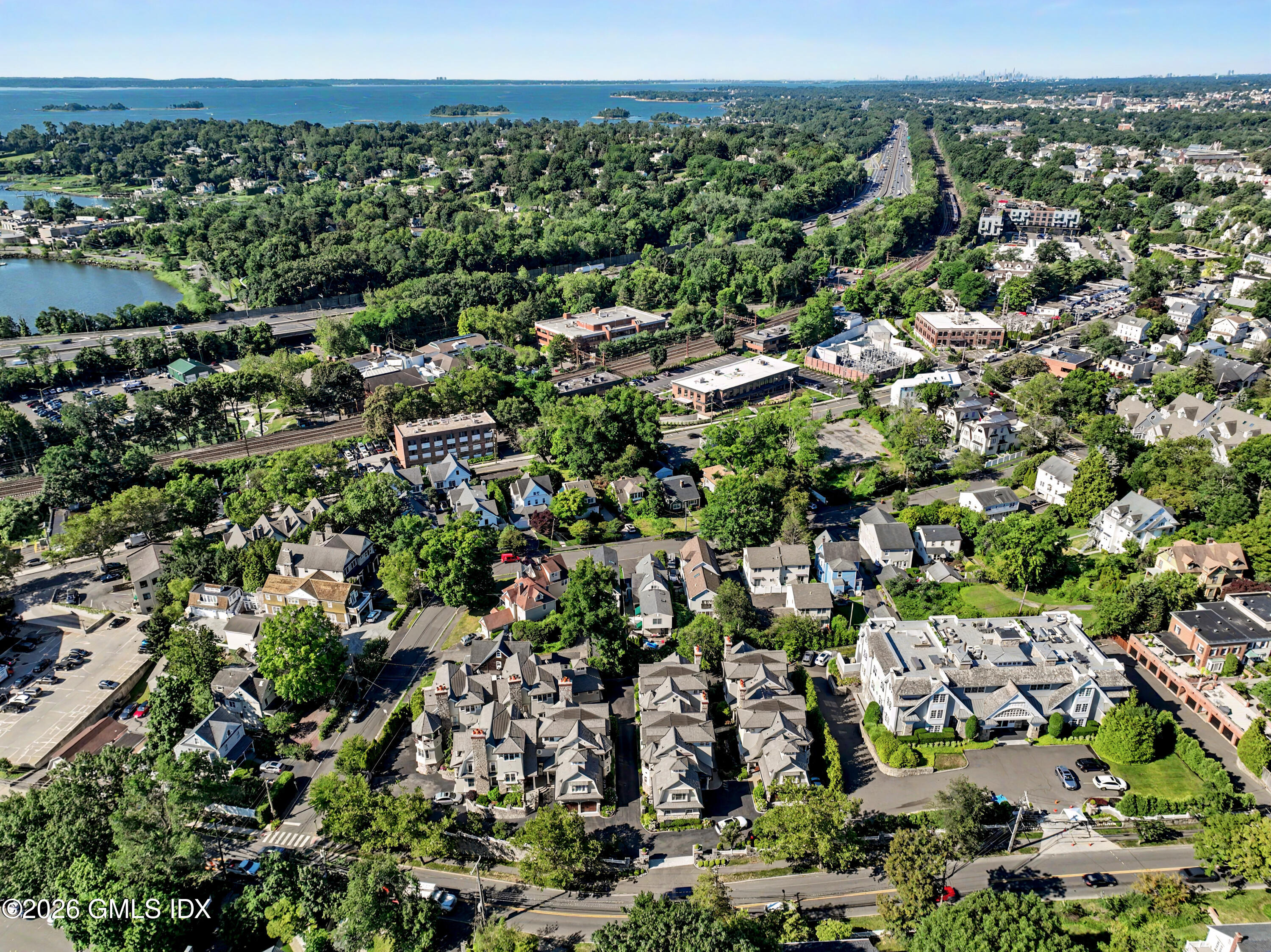50 Sound View Drive, Unit 2 SOUTH Greenwich, CT 06830 - Photo 19 of 23 Association Aerial