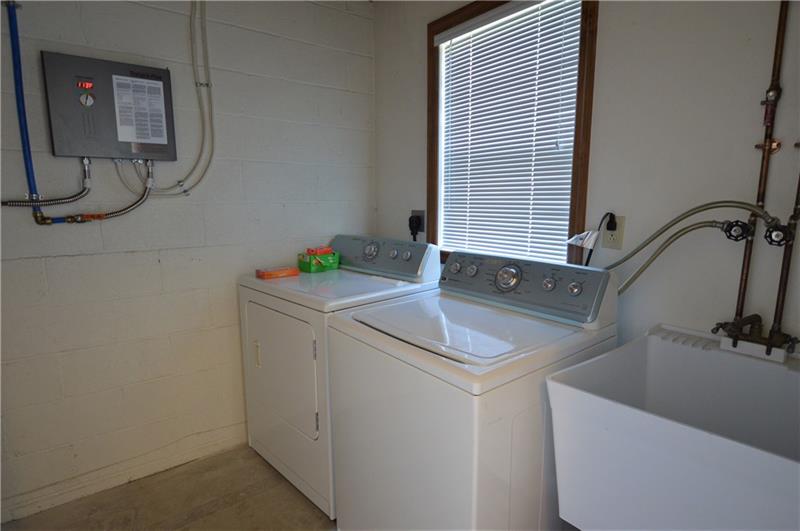 580 Reed Court Jeannette, PA 15644 - Photo 17 of 21 Gallery Image 17