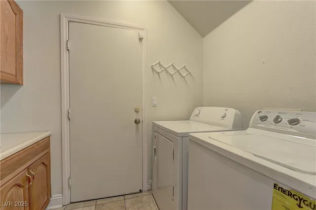 $2,850 | 277 Lakewood Garden Drive, Las Vegas, NV 89148