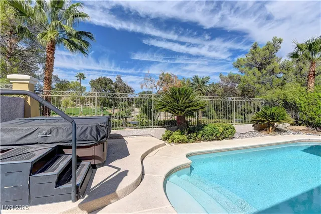 $2,850 | 277 Lakewood Garden Drive, Las Vegas, NV 89148
