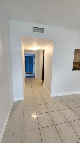 $220,000 | 981 Hillcrest Court, Unit 114, Hollywood, FL 33021
