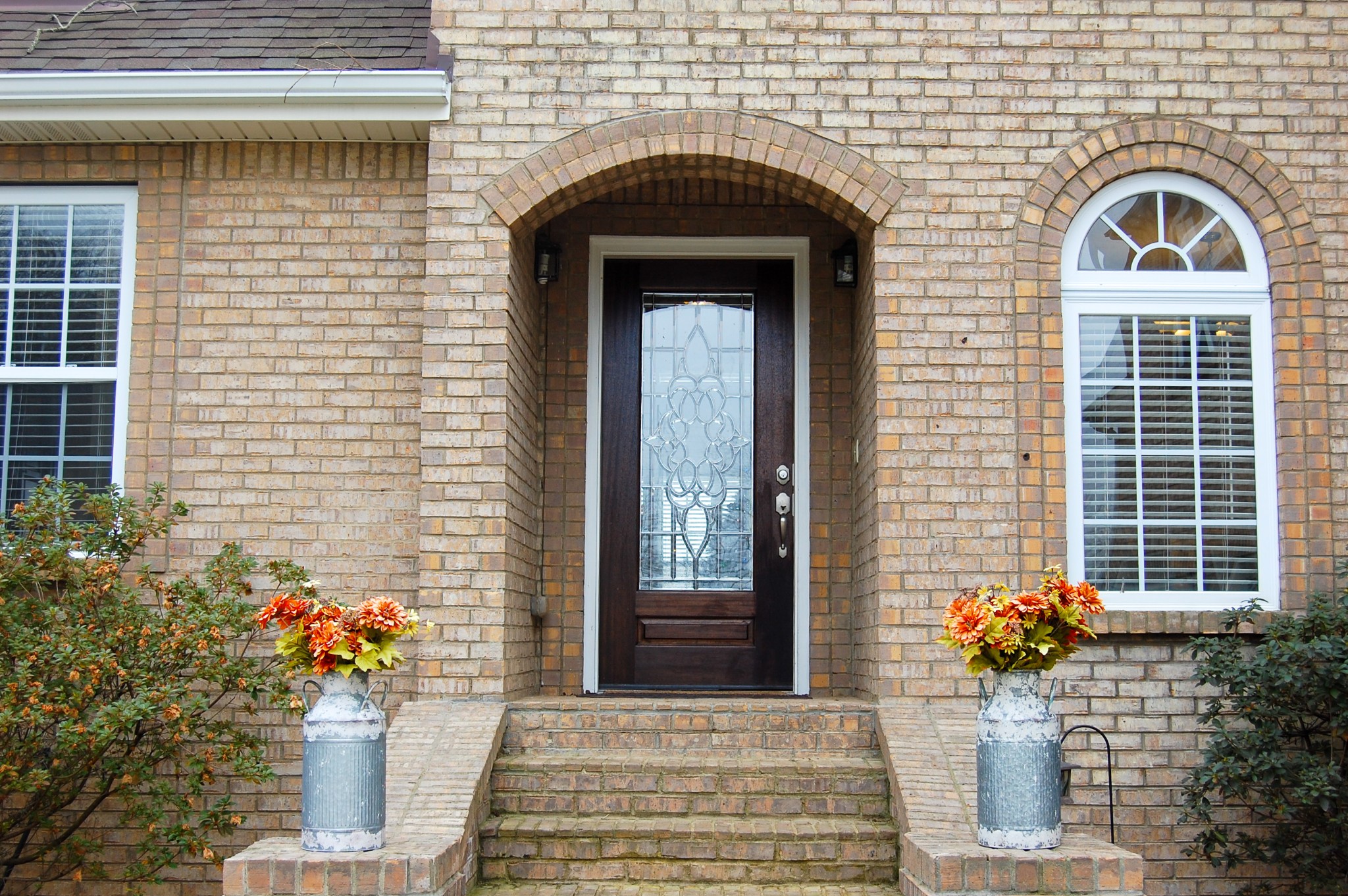 2618 Rossview Road Clarksville, TN 37043 - Photo 2 of 42 Gallery Image 2