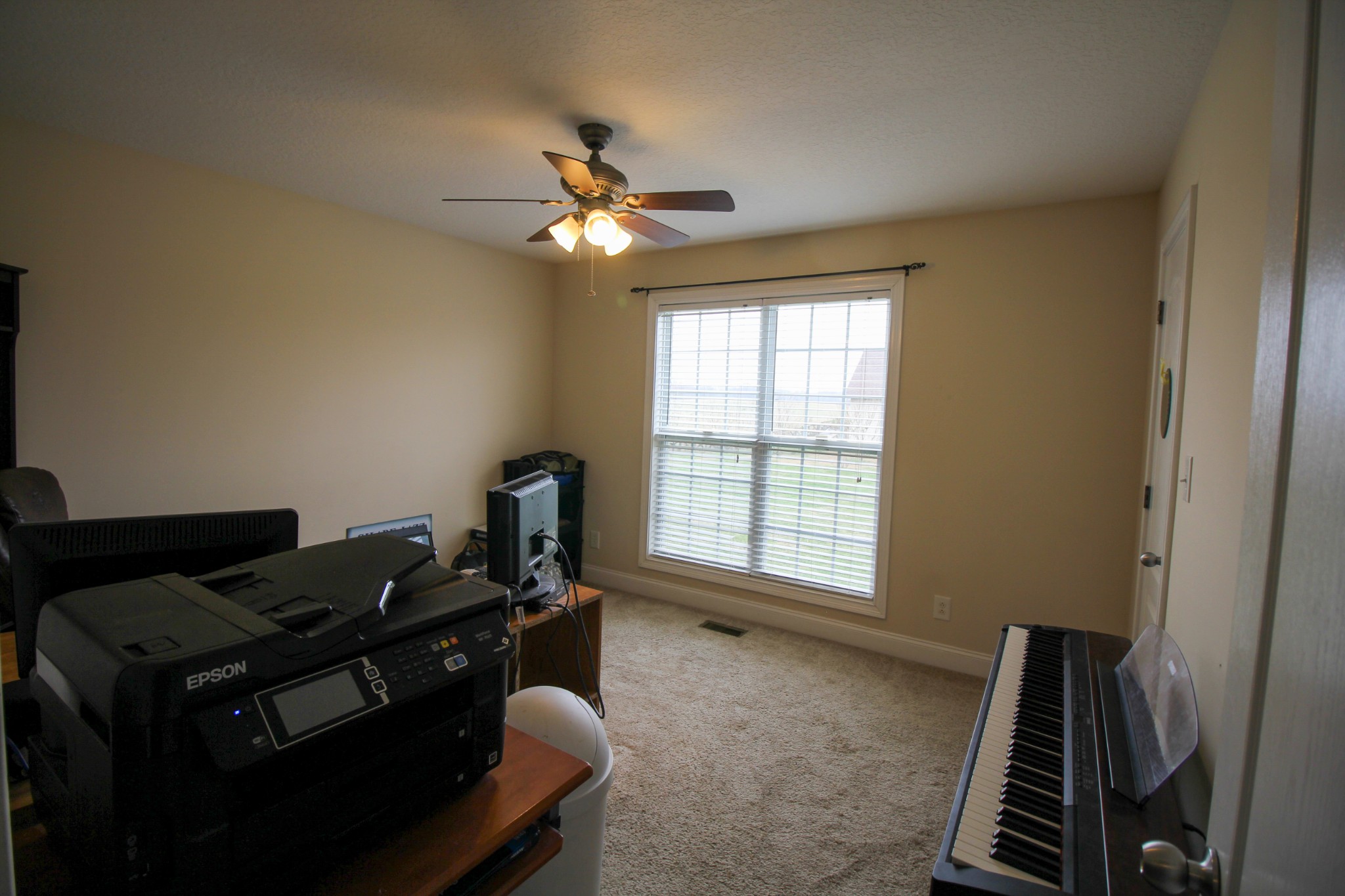 2618 Rossview Road Clarksville, TN 37043 - Photo 29 of 42 Gallery Image 29