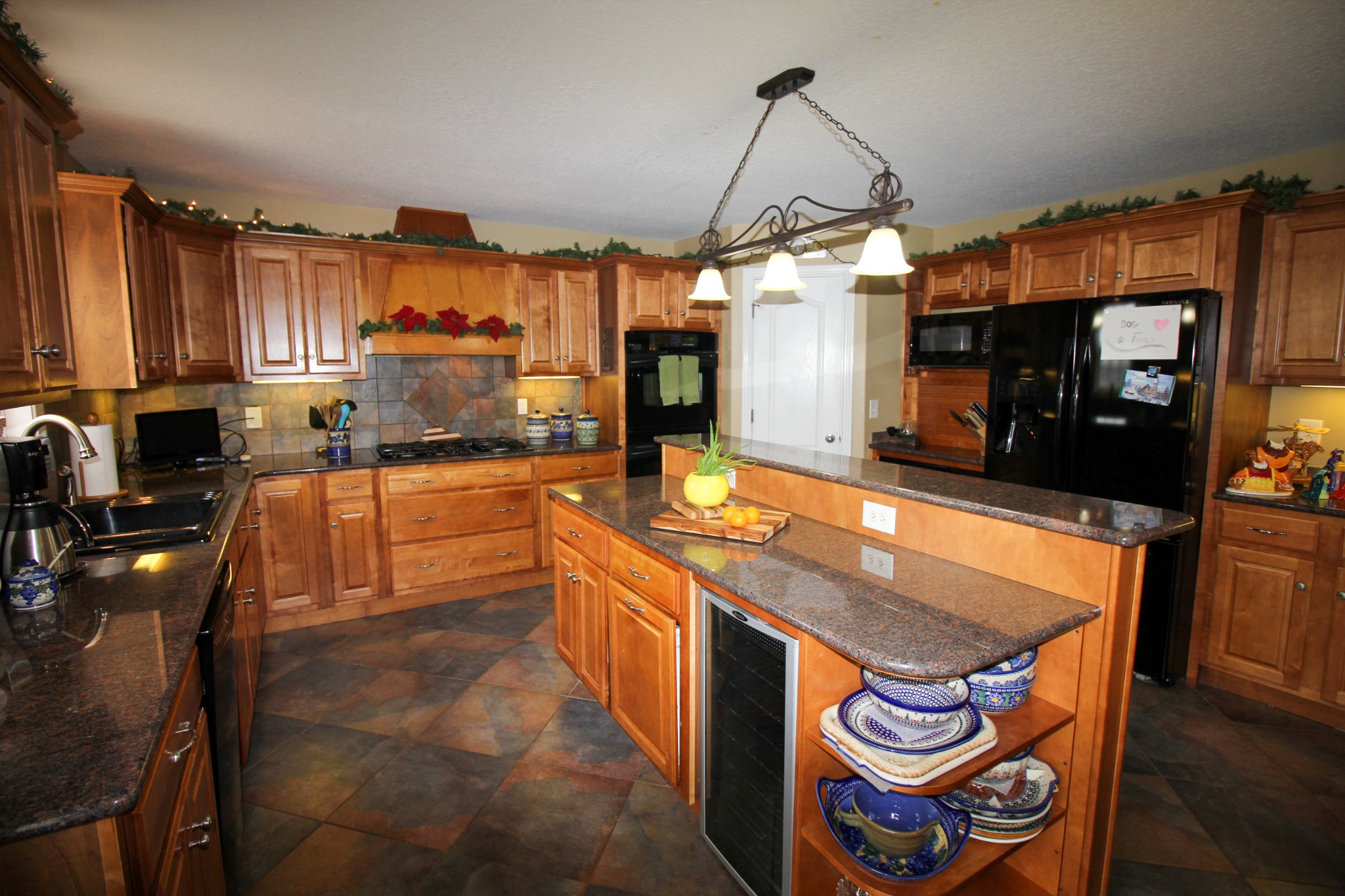 2618 Rossview Road Clarksville, TN 37043 - Photo 6 of 42 Gallery Image 6