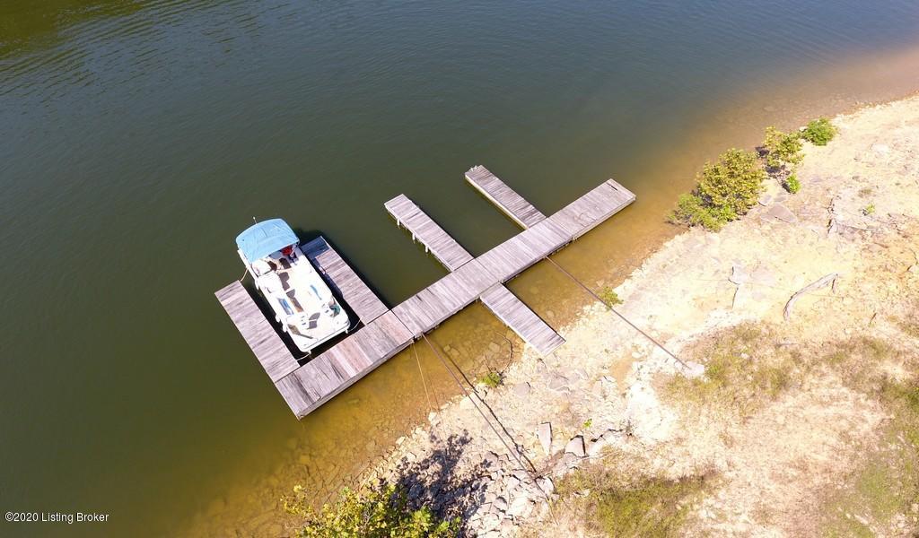 Lakefront Living