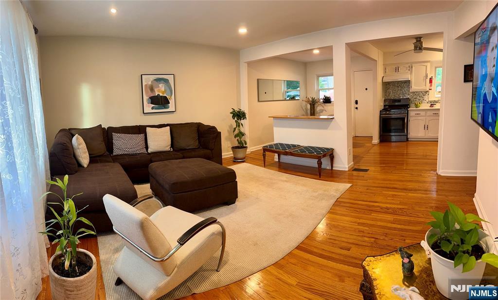 116 Merritt Avenue, Unit 1 Bergenfield, NJ 07621 - Photo 8 of 13