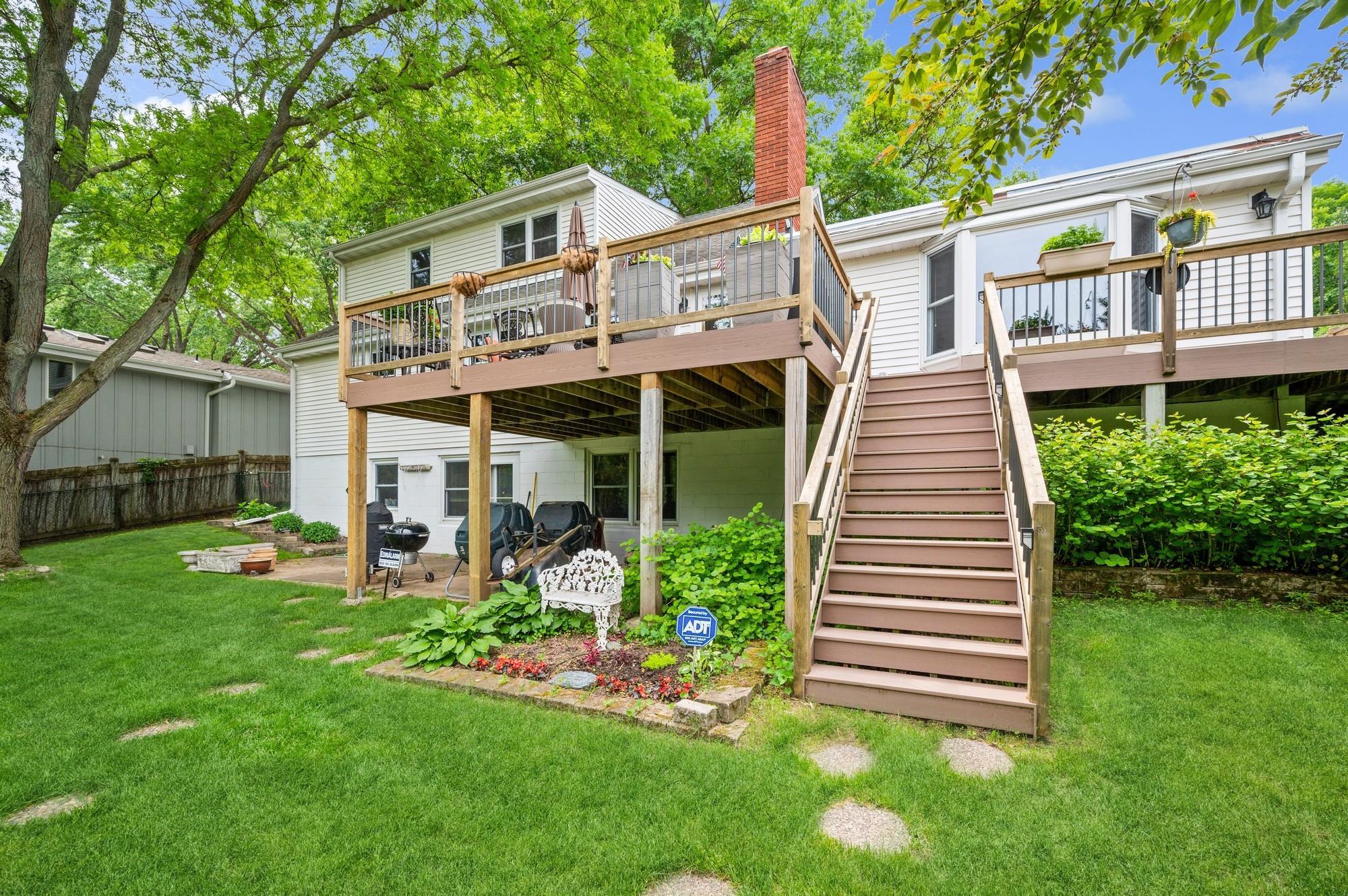 6621 Gleason Road Edina, MN 55439 - Photo 4 of 43