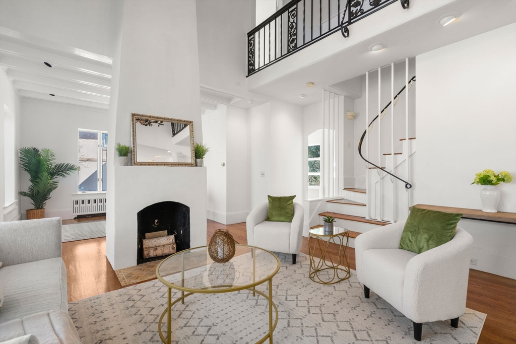 15 Clark Street Newton, MA 02459 - Photo 4 of 35