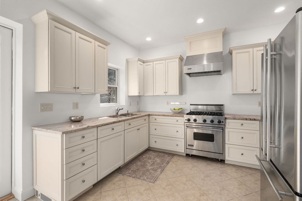 15 Clark Street Newton, MA 02459 - Photo 10 of 35