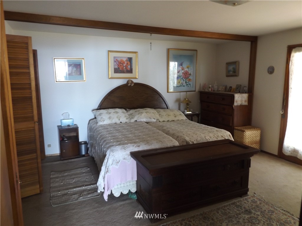 4845 Berg Road Clinton, WA 98236 - Photo 13 of 17 Gallery Image 13