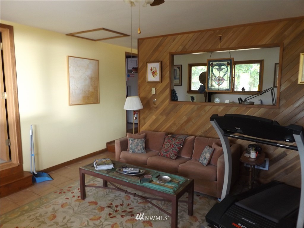4845 Berg Road Clinton, WA 98236 - Photo 14 of 17 Gallery Image 14