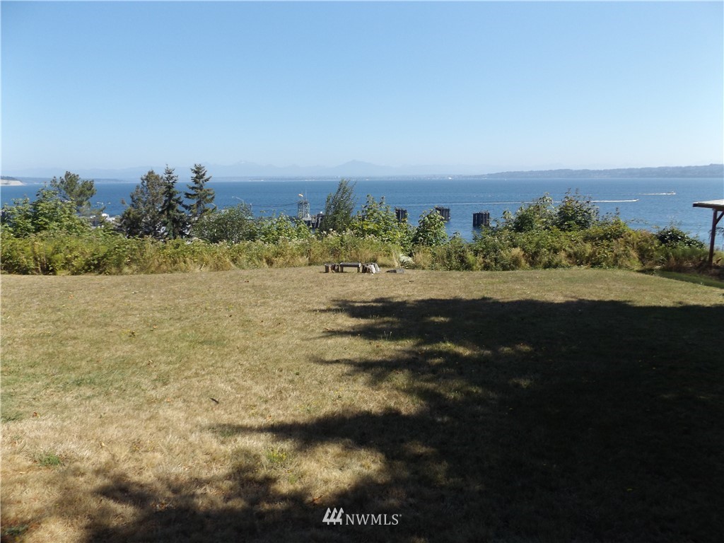 4845 Berg Road Clinton, WA 98236 - Photo 9 of 17 Gallery Image 9