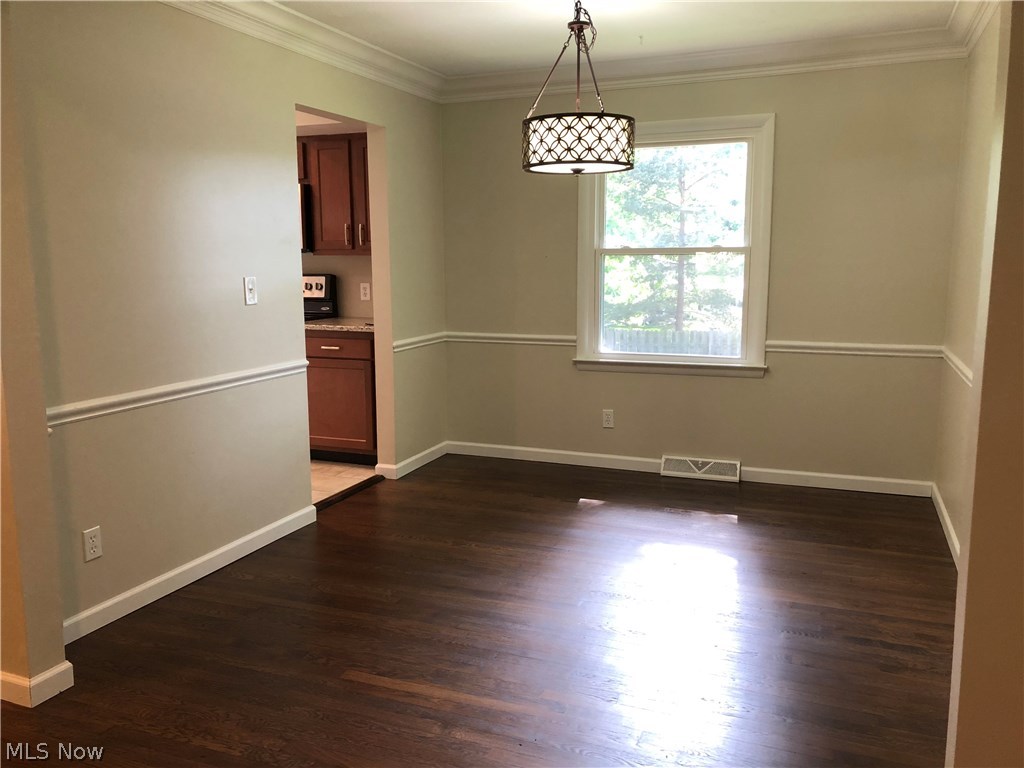 4282 Maplepark Road Stow, OH 44224 - Photo 8 of 33