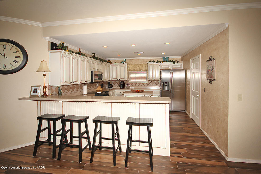 6800 Thunder Road Amarillo, TX 79119 - Photo 8 of 24 Kitchen