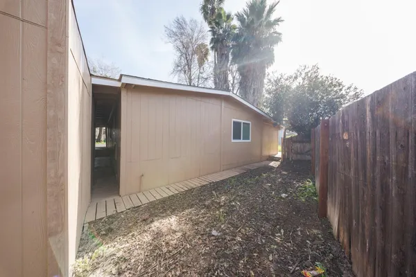 $179,950 | 4399 Aplicella Court, Unit 32, Manteca, CA 95337