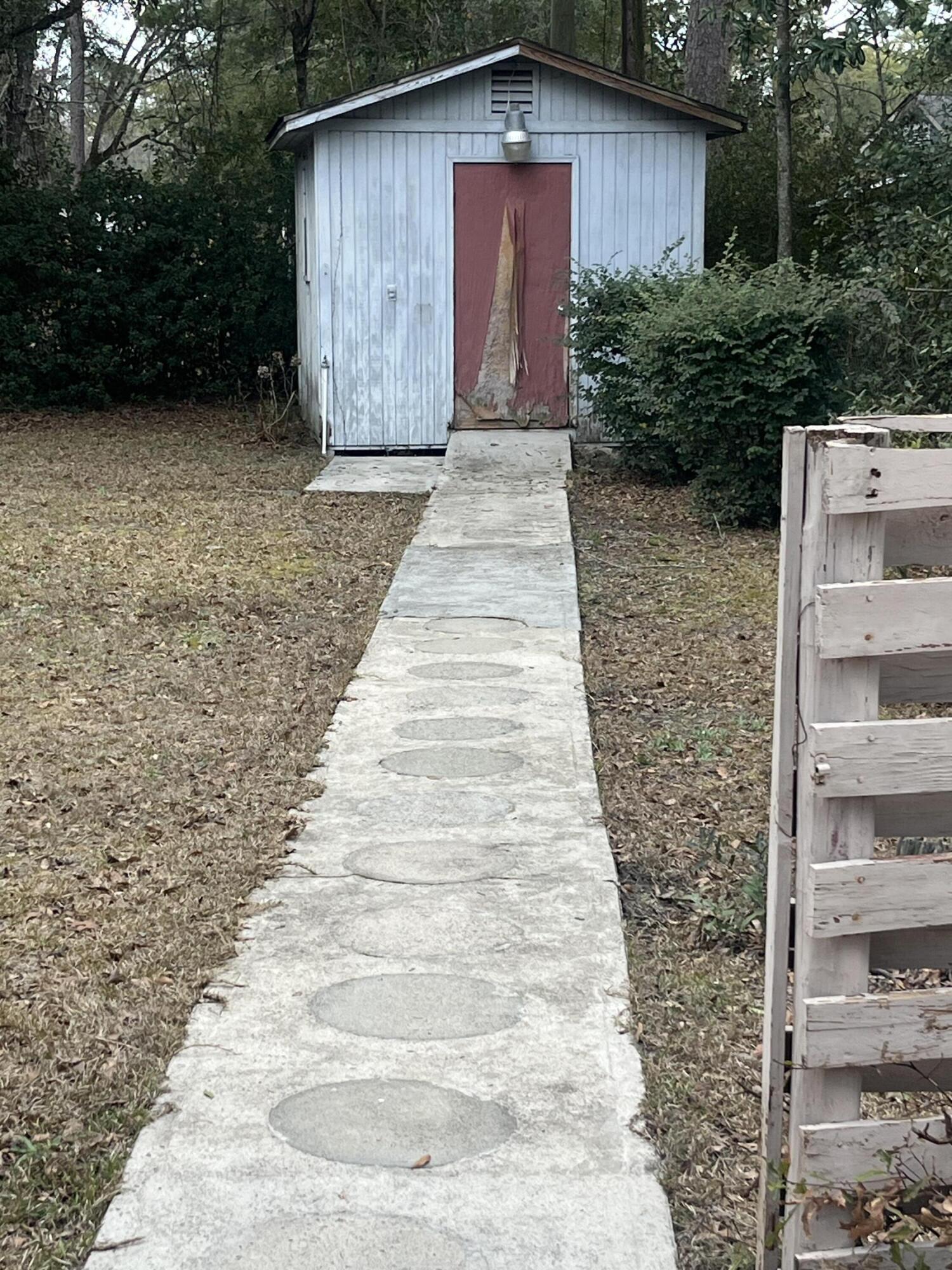 210 Orange Street Walterboro, SC 29488 - Photo 20 of 25