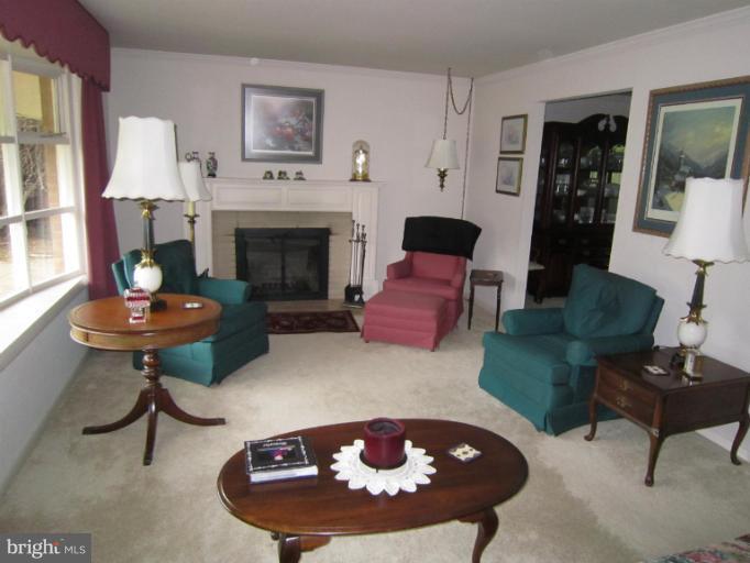 2238 Fairland Road Silver Spring, MD 20904 - Photo 7 of 30 Living Room