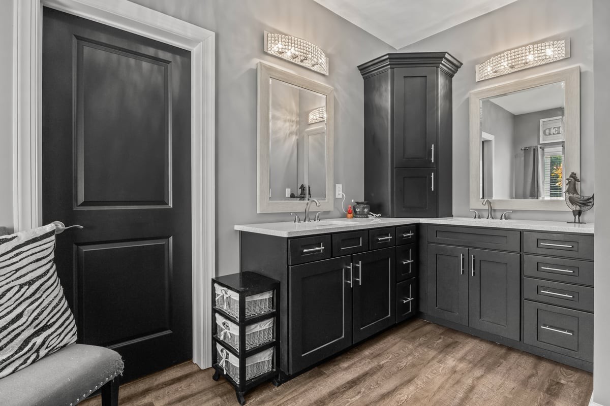 3950 Budds Creek Road Palmyra, TN 37142 - Photo 23 of 54 a bathroom with a sink vanity and a mirror