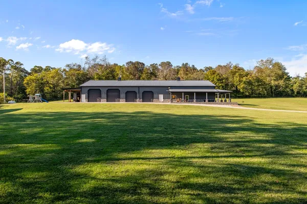 $799,000 | 3950 Budds Creek Road, Palmyra, TN 37142