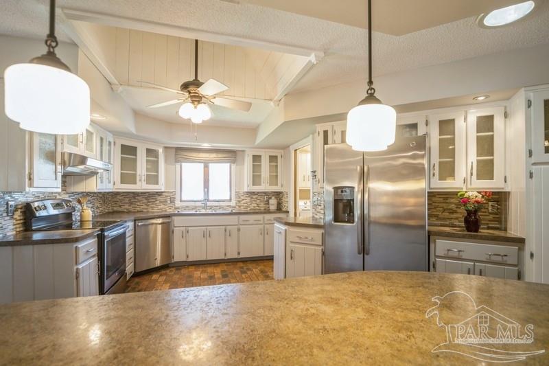 1521 Kings Road Cantonment, FL 32533 - Photo 12 of 42 Gallery Image 12