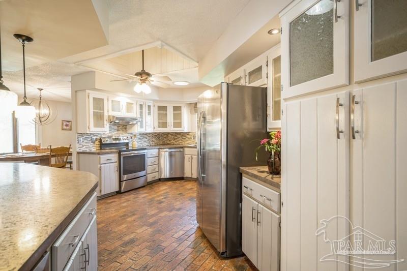 1521 Kings Road Cantonment, FL 32533 - Photo 16 of 42 Gallery Image 16