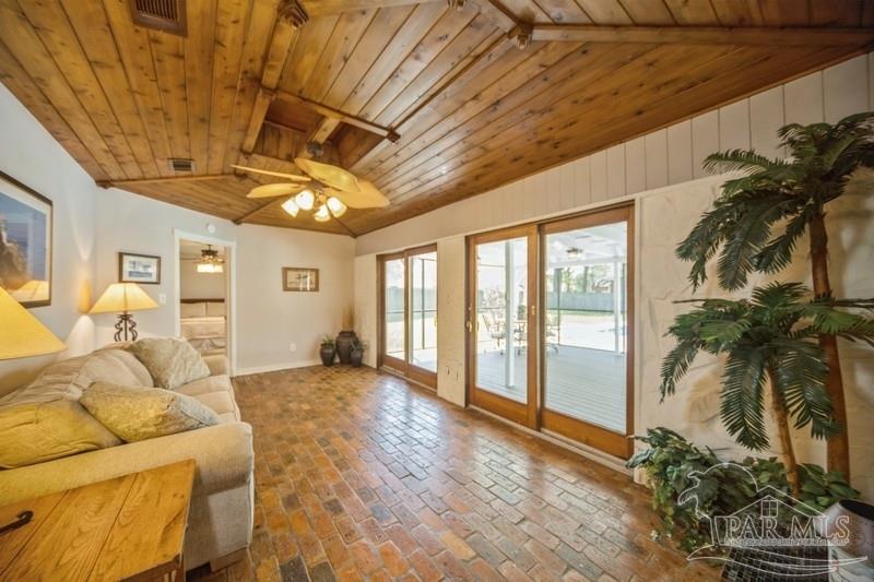 1521 Kings Road Cantonment, FL 32533 - Photo 22 of 42 Gallery Image 22