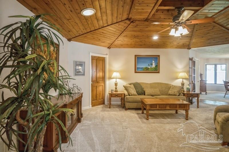 1521 Kings Road Cantonment, FL 32533 - Photo 8 of 42 Gallery Image 8
