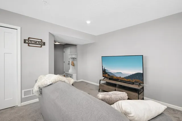 $399,900 | 7020 Huckleberry Drive, Minnetrista, MN 55331