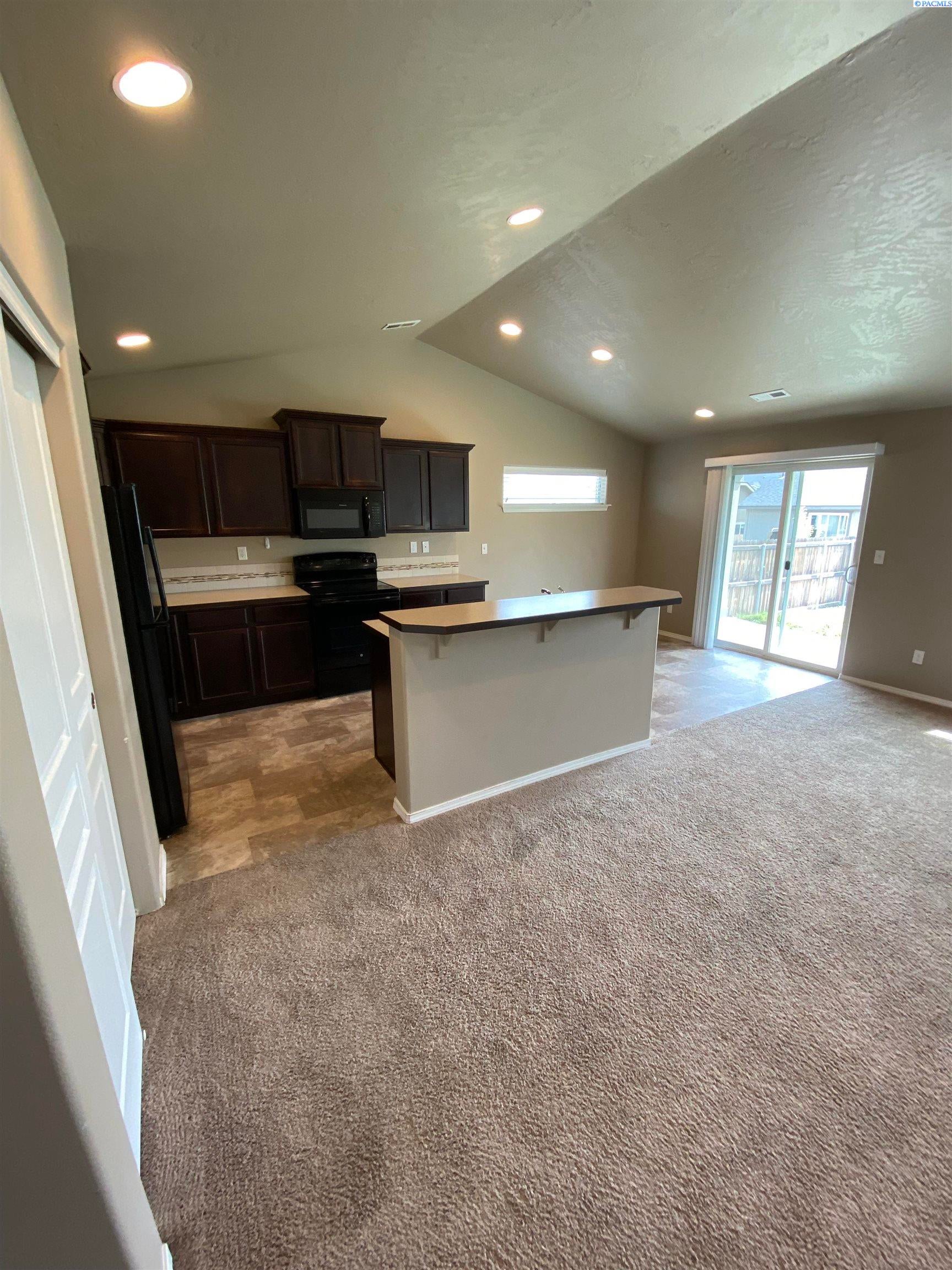9349 West 8th Place Kennewick, WA 99336 - Photo 4 of 15 Gallery Image 4