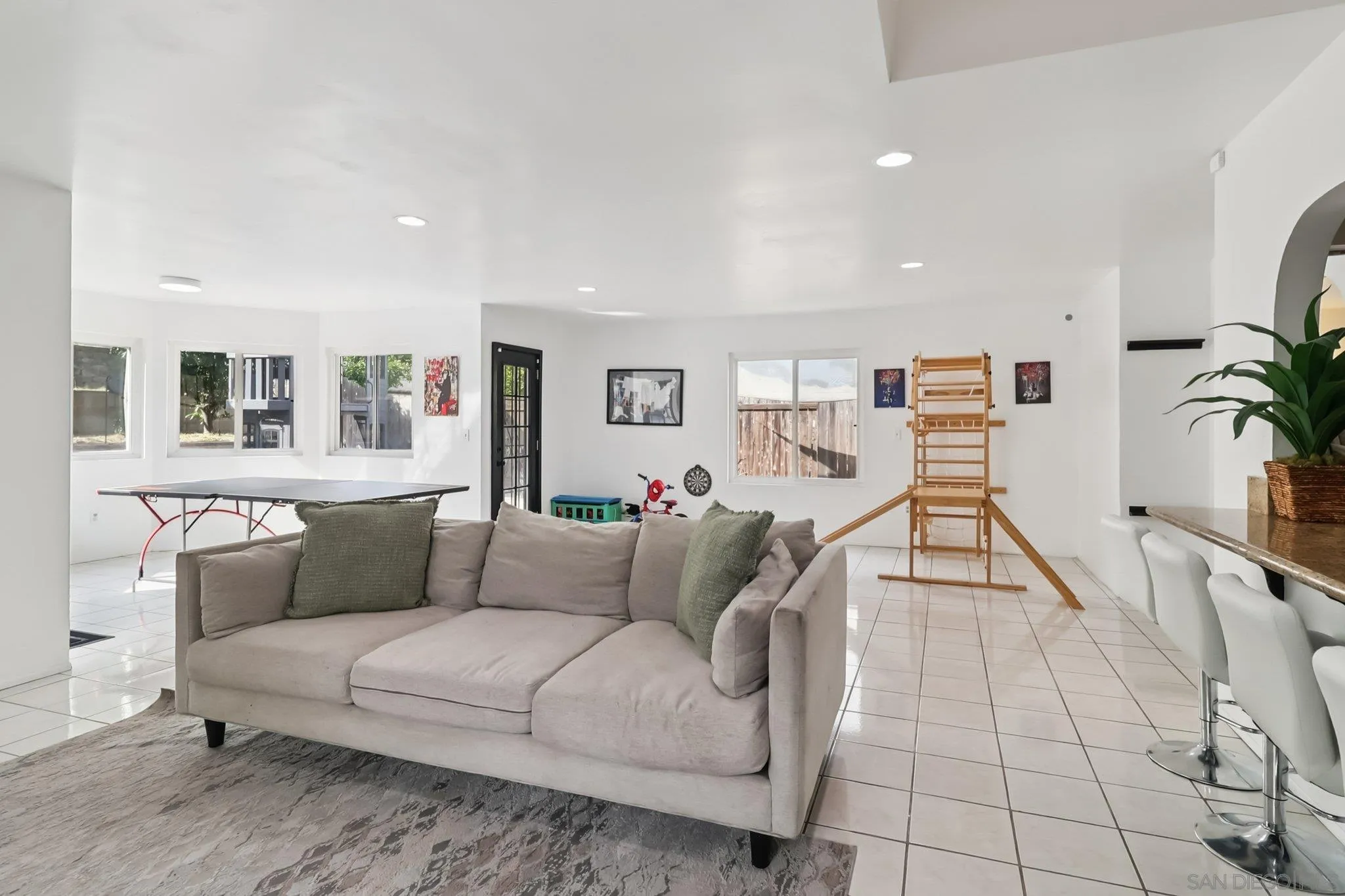 712 Paseo Del Rey Chula Vista, CA 91910 - Photo 12 of 50