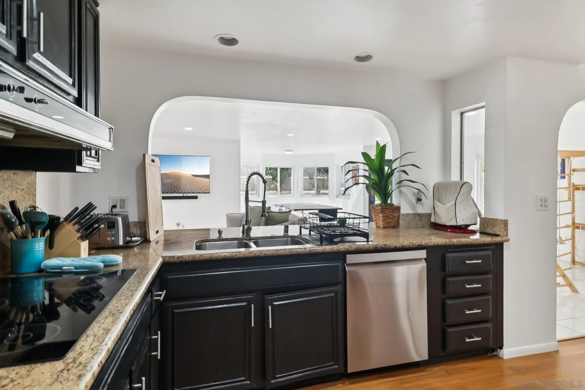 712 Paseo Del Rey Chula Vista, CA 91910 - Photo 21 of 50