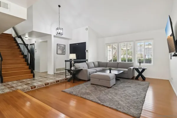 $1,099,000 | 712 Paseo Del Rey, Chula Vista, CA 91910