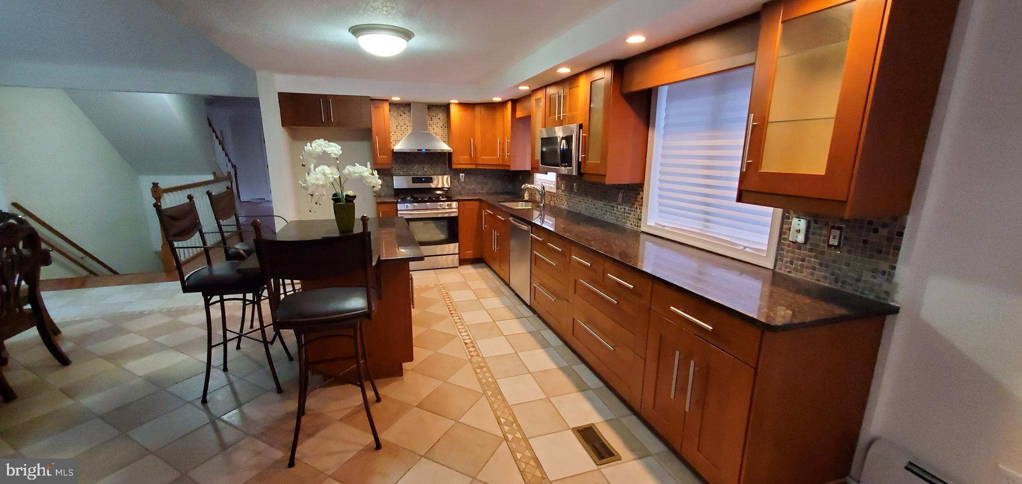 710 Excelsior Avenue Croydon, PA 19021 - Photo 3 of 35 Gallery Image 3