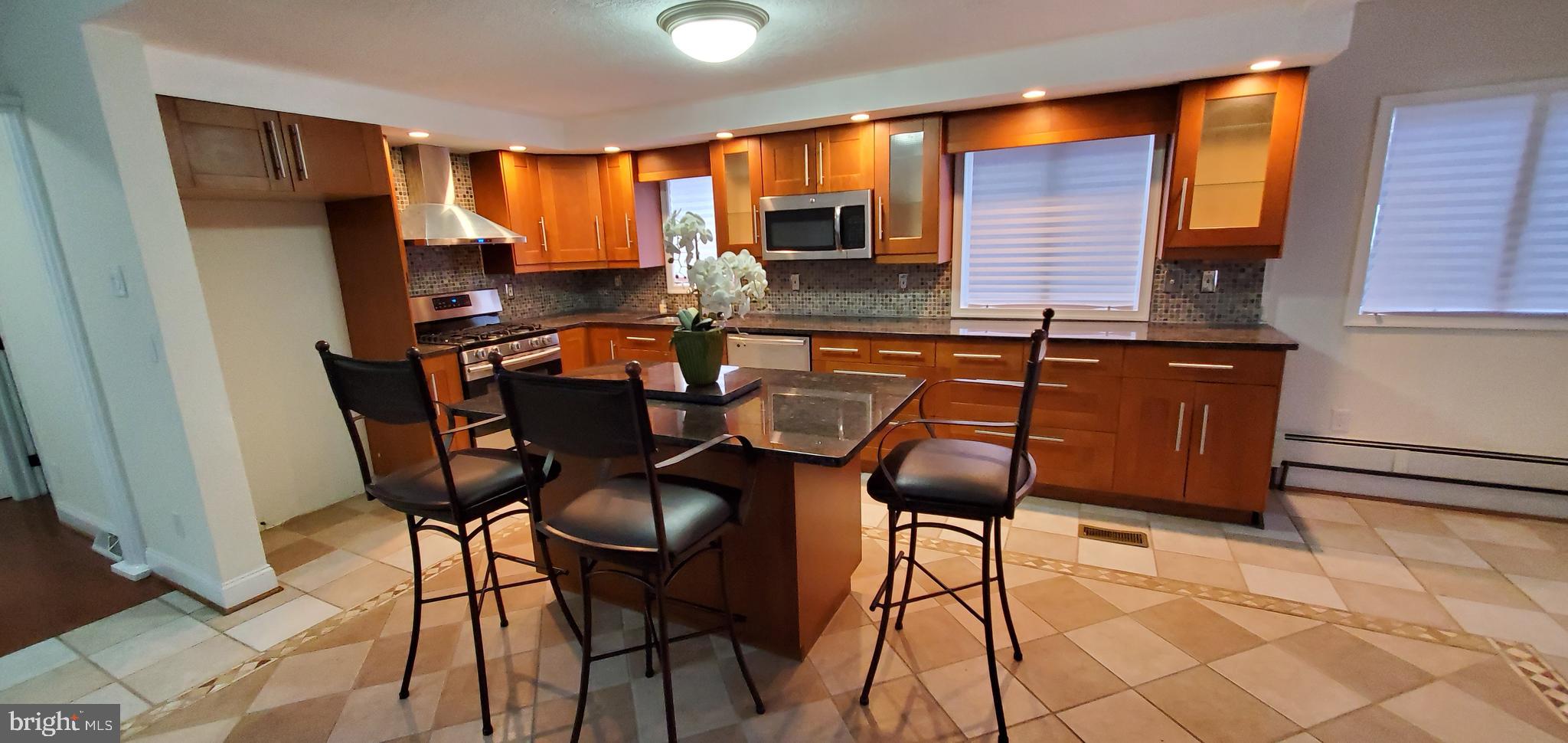 710 Excelsior Avenue Croydon, PA 19021 - Photo 4 of 35 Gallery Image 4