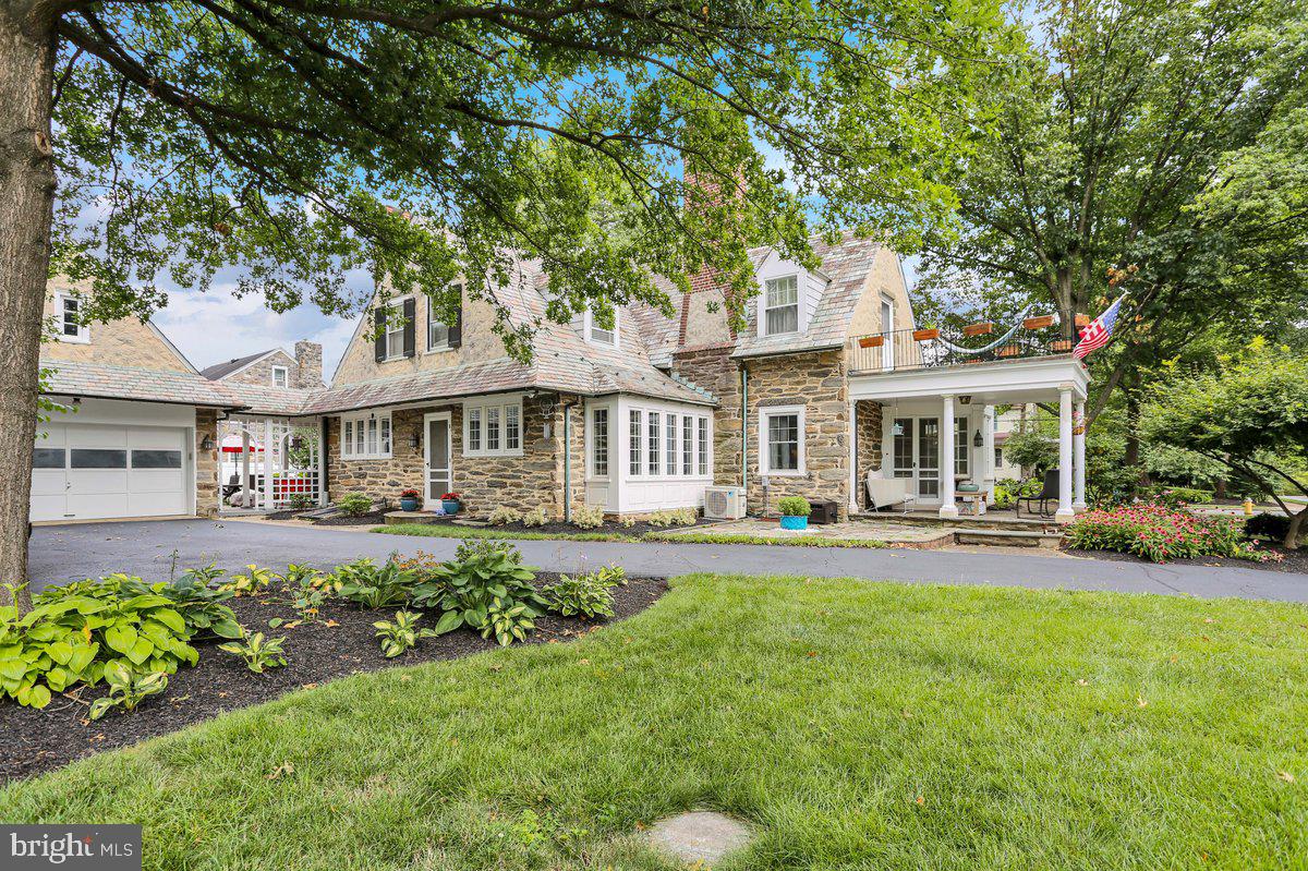 401 Highland Road Pottstown, PA 19464 - Photo 7 of 44 Side street view