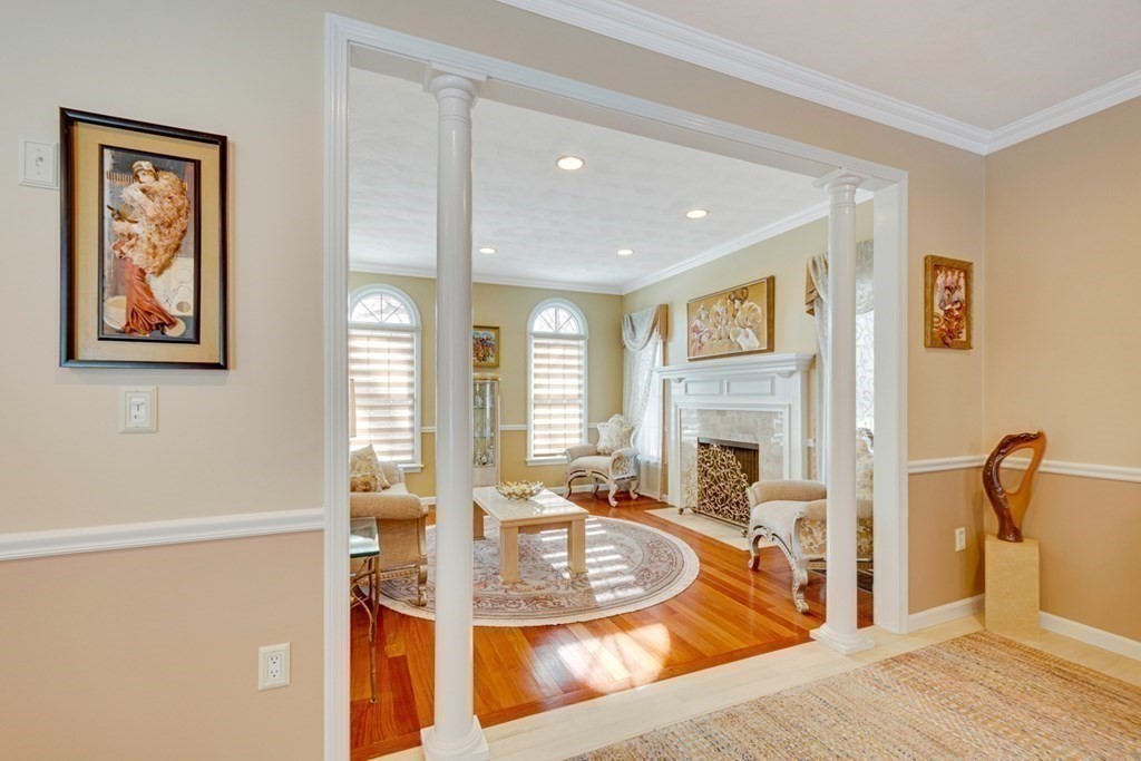 217 Old Stonebridge Road Wayland, MA 01778 - Photo 5 of 29
