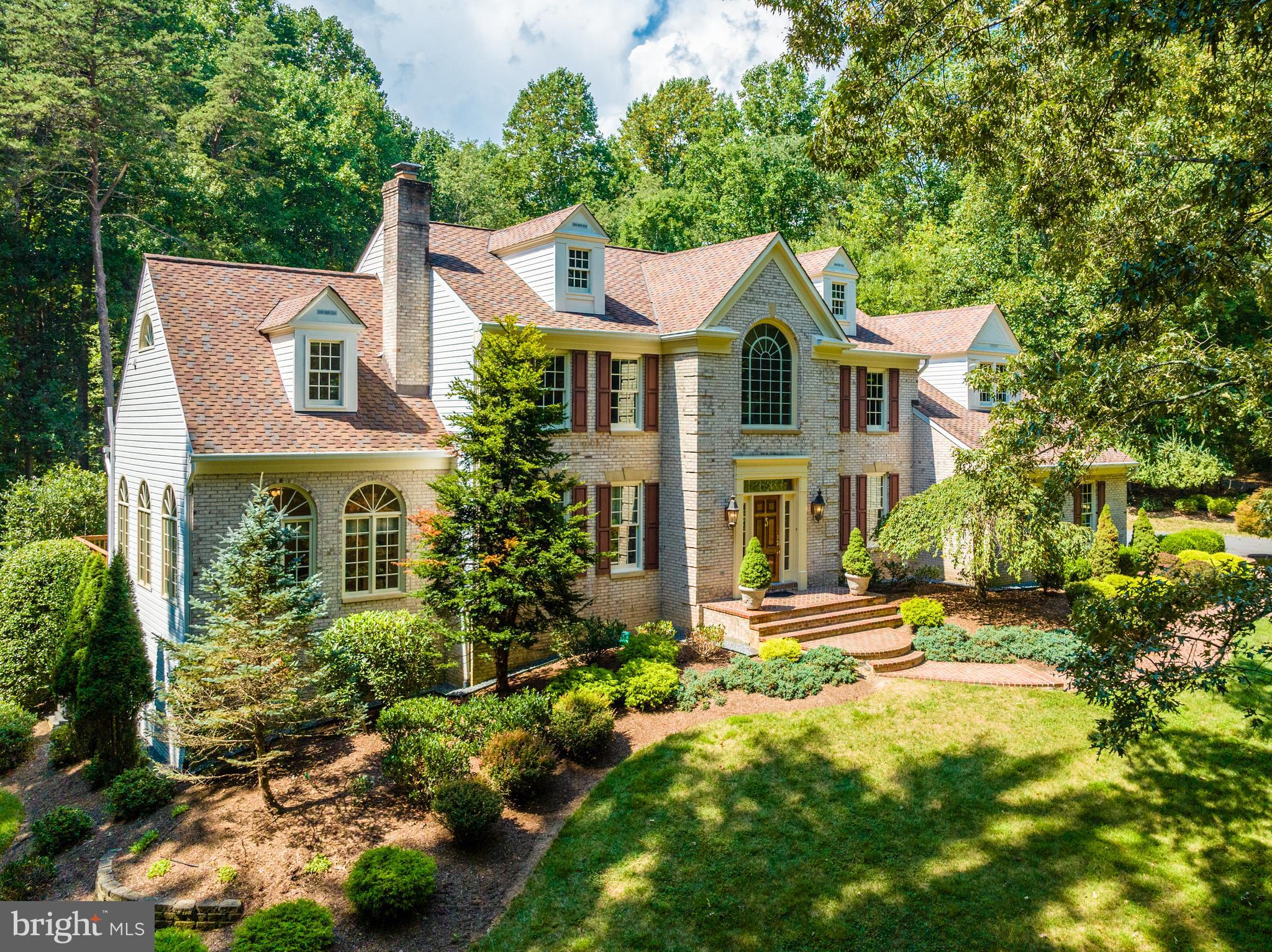 5501 West Ridge View Drive Fairfax, VA 22030 - Photo 3 of 83