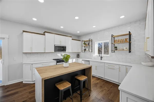 $499,900 | 66 Parma Center Road, Parma, NY 14468