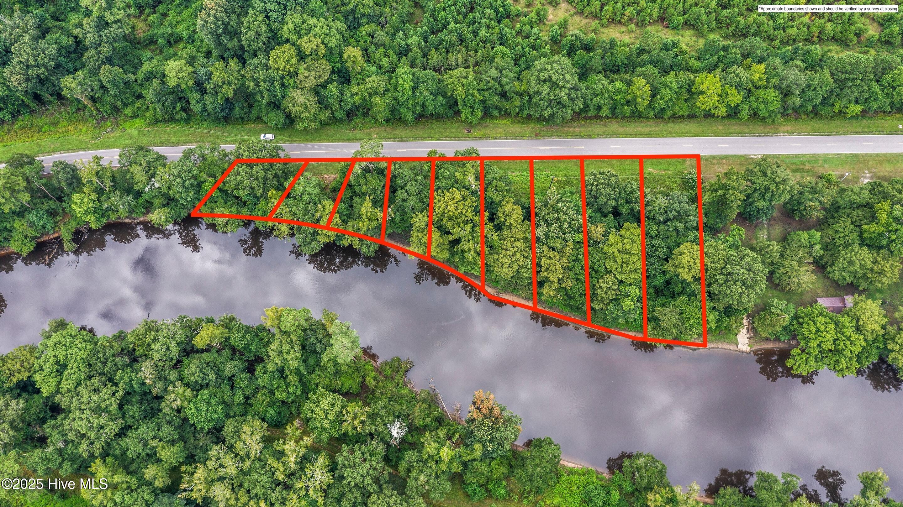 4-11 Croomsbridge Road Burgaw, NC 28425 - Photo 2 of 11 0.9ac - Any lines shown are approximate boundary lines and should be verified by a survey