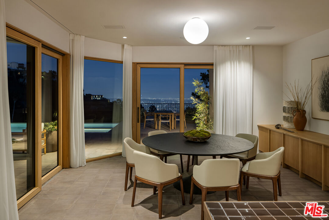 1849 Rising Glen Road Los Angeles, CA 90069 - Photo 21 of 26