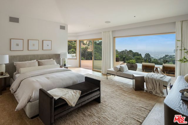 $8,500,000 | 1849 Rising Glen Road, Los Angeles, CA 90069