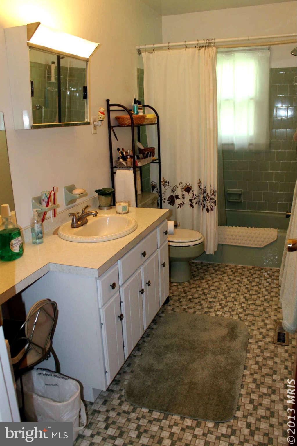 1223 Marclee Road Finksburg, MD 21048 - Photo 7 of 15 Bath