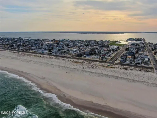 $2,999,999 | 17 I Street, Seaside Park, NJ 08752