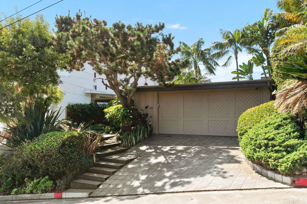 226 5th Street Encinitas, CA 92024 - Photo 41 of 45 a view of a garage