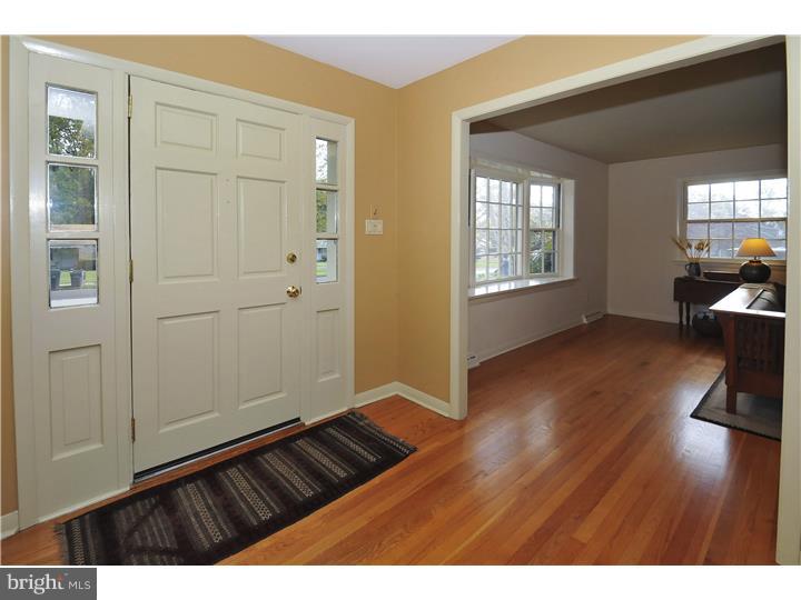 920 Delene Road Jenkintown, PA 19046 - Photo 18 of 25 Foyer